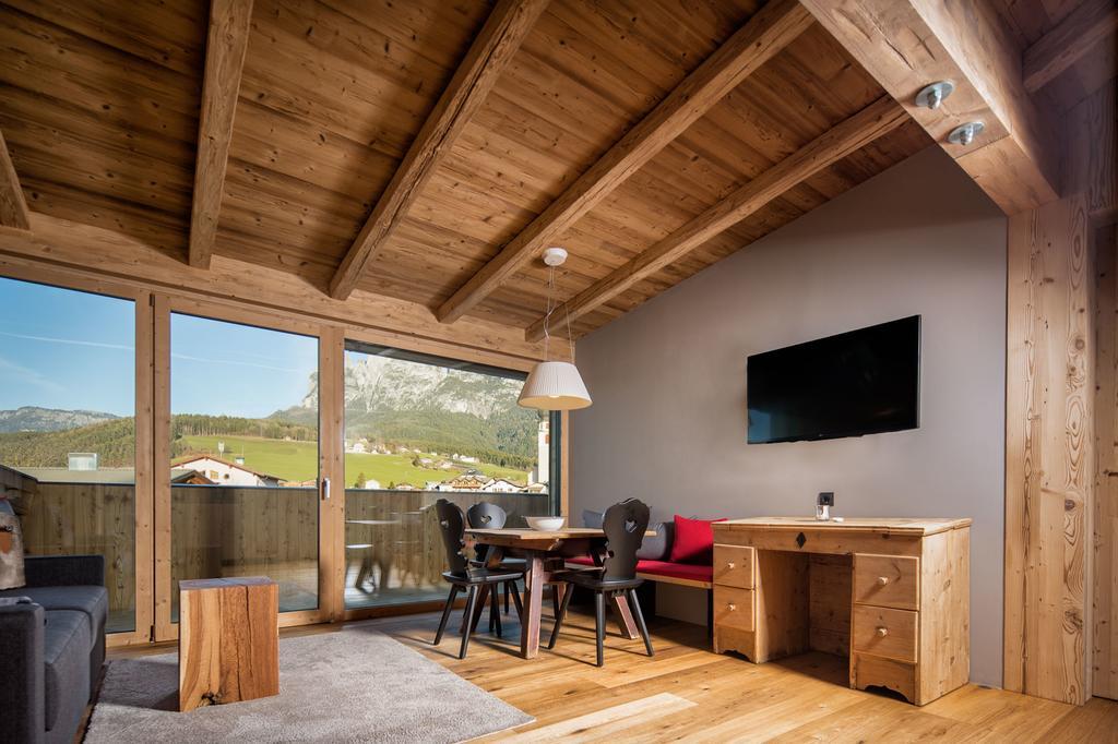 Hubertus Dolomites Aparthotel Fiè Εξωτερικό φωτογραφία